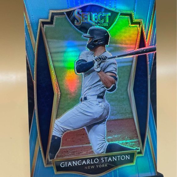 2021 Select Giancarlo Stanton Blue Prizm Serial 13/35 New York Yankees Card #175 - Picture 2 of 5